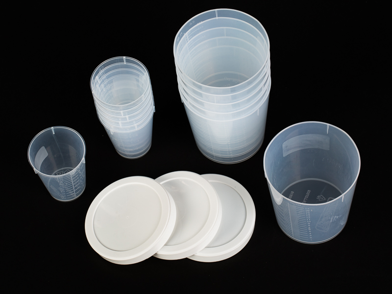 Disposable Beakers and Accessories