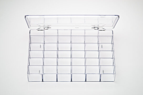 36 Compartment Rectangular - Partitioned - Snap-Lock Lid