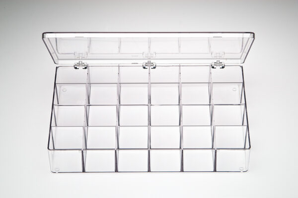 24 Compartment Rectangular - Partitioned - Snap-Lock Lid